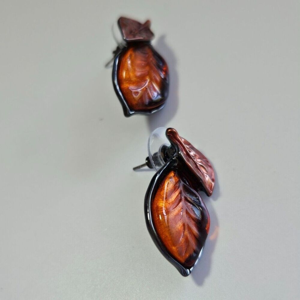 Dark silver tone and copper tone leaf earrings